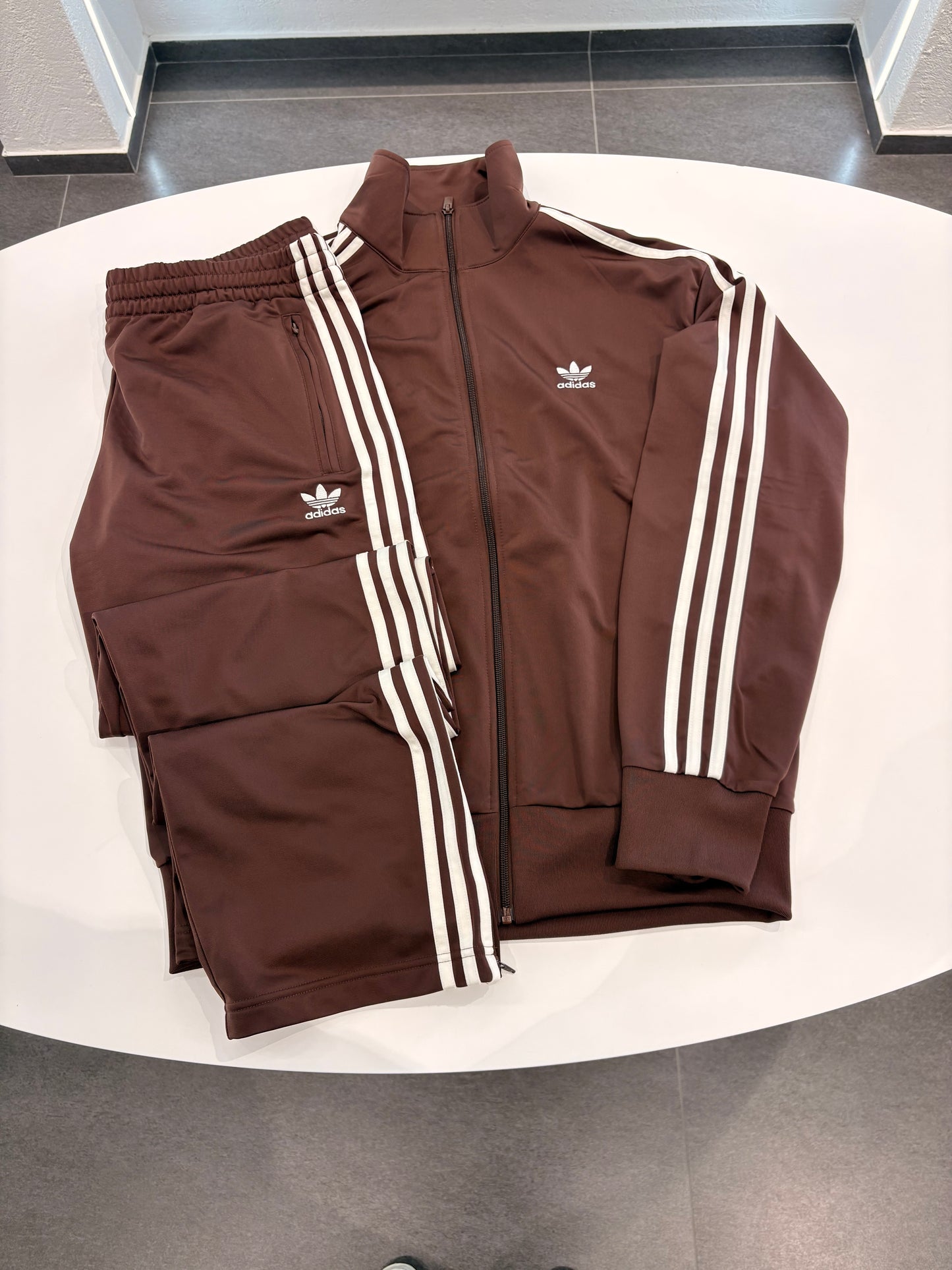 Tuta Adidas ORIGINALS brown