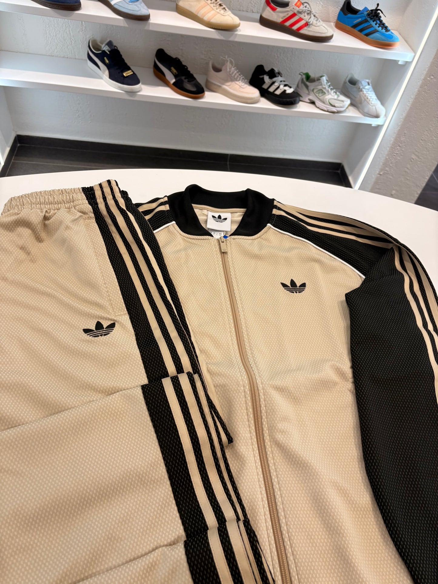 Tuta Adidas SST LOOSE Beige