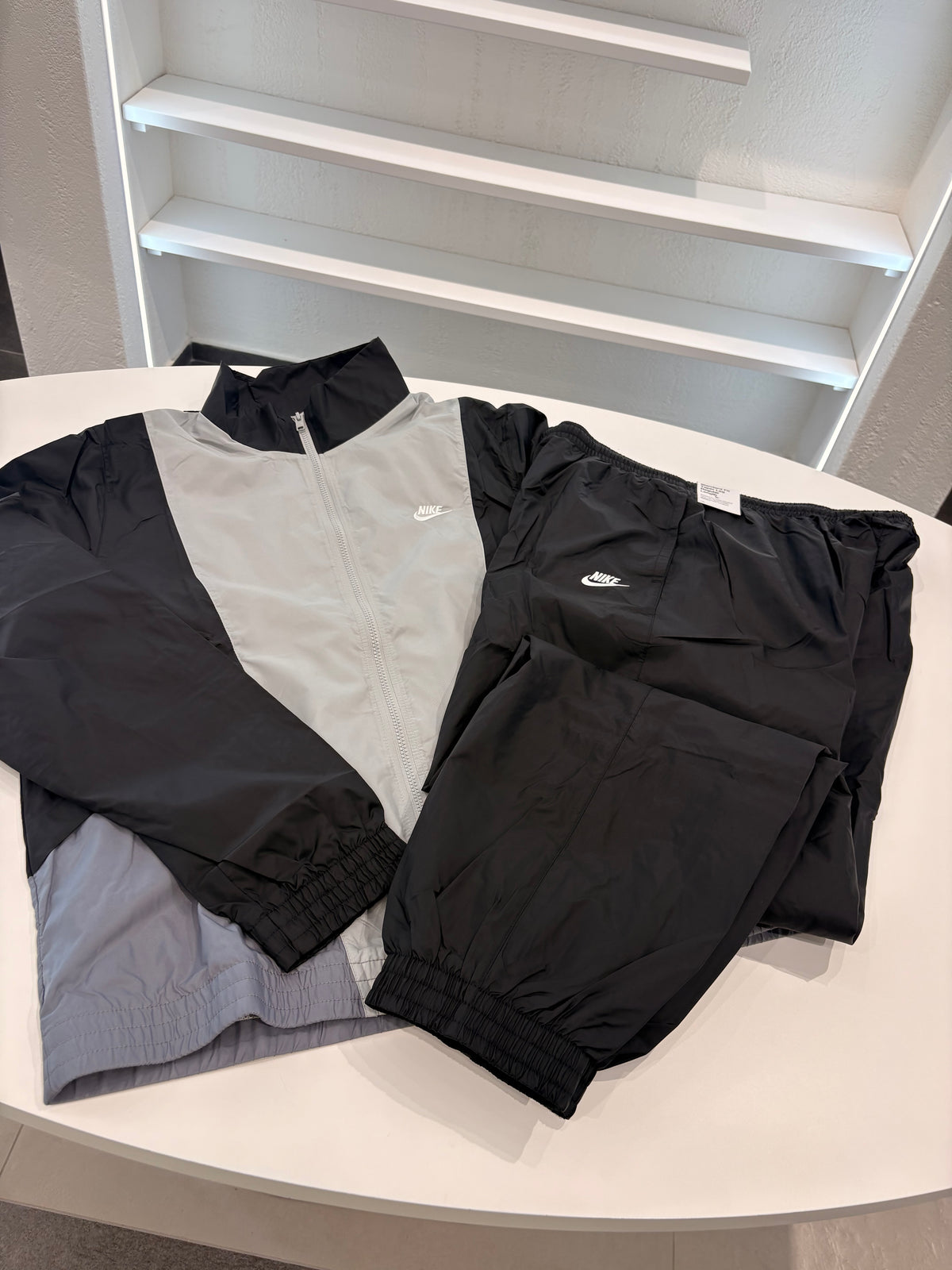 Tuta Nike antivento multi black