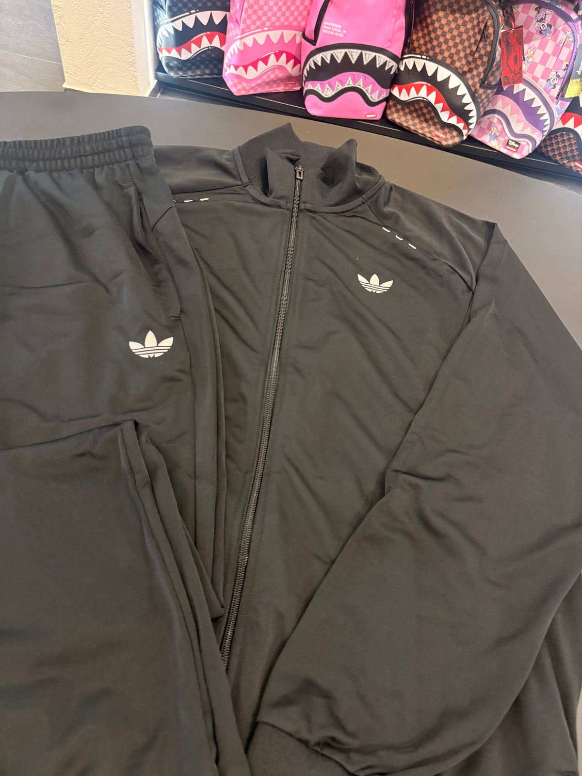 Tuta Adidas tech ess track suit black