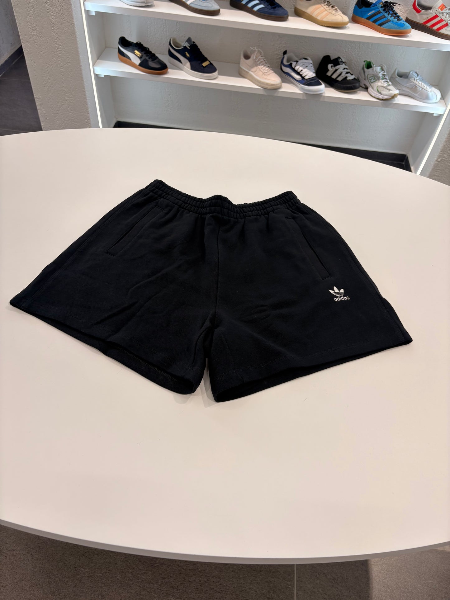 Short Adidas essential