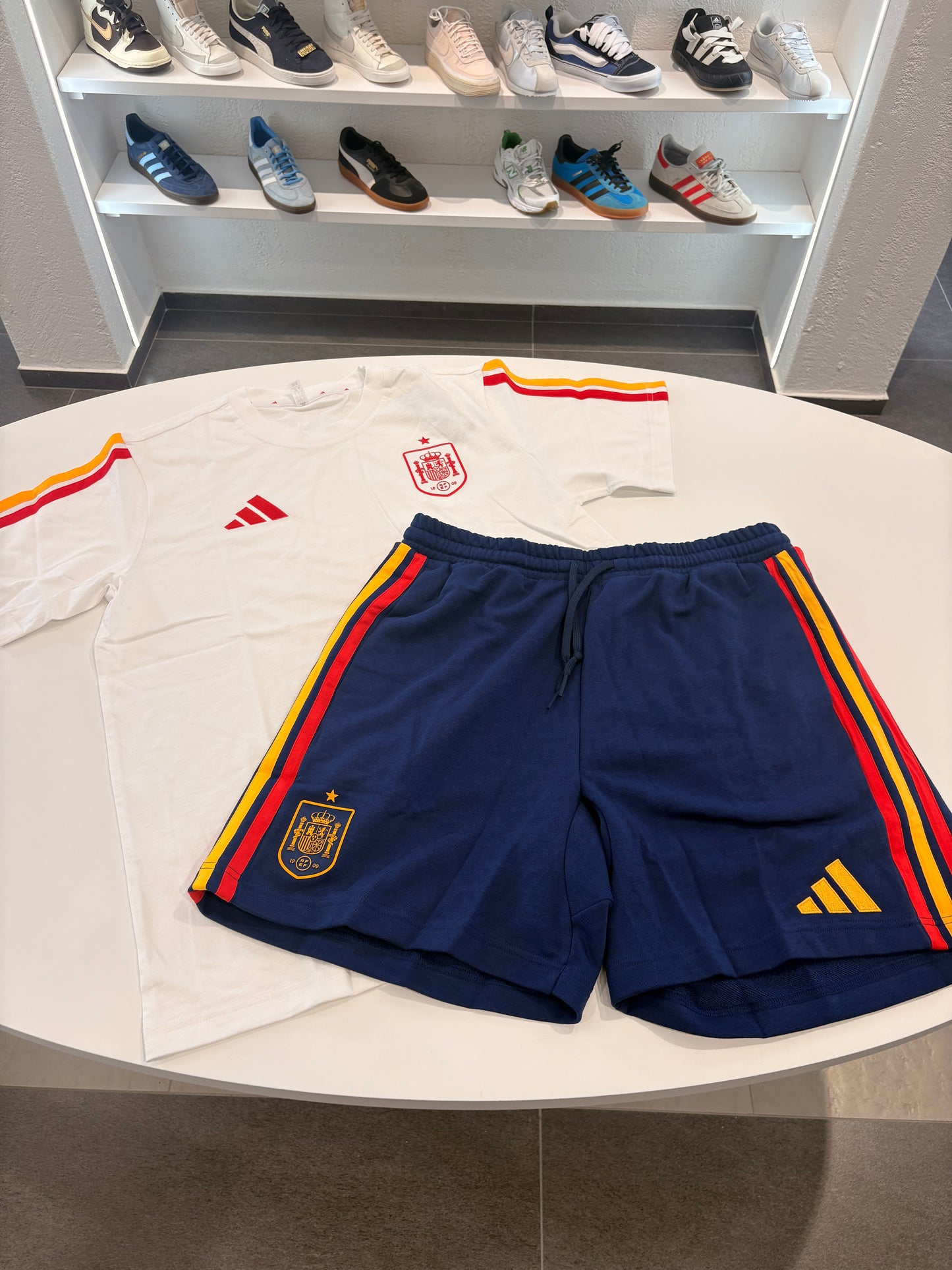 Completino Spagna Adidas