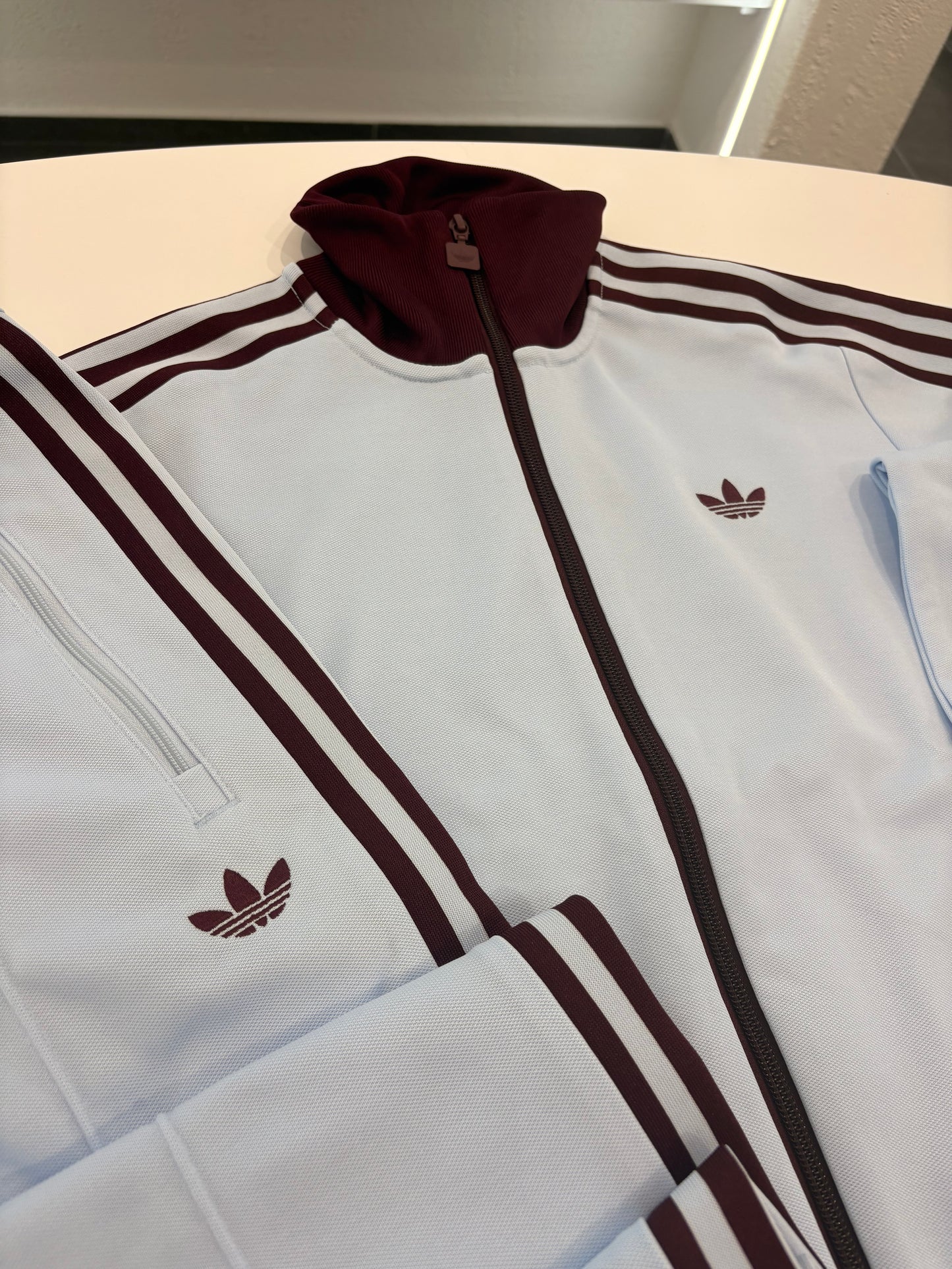 Tuta Adidas Crystal Sky