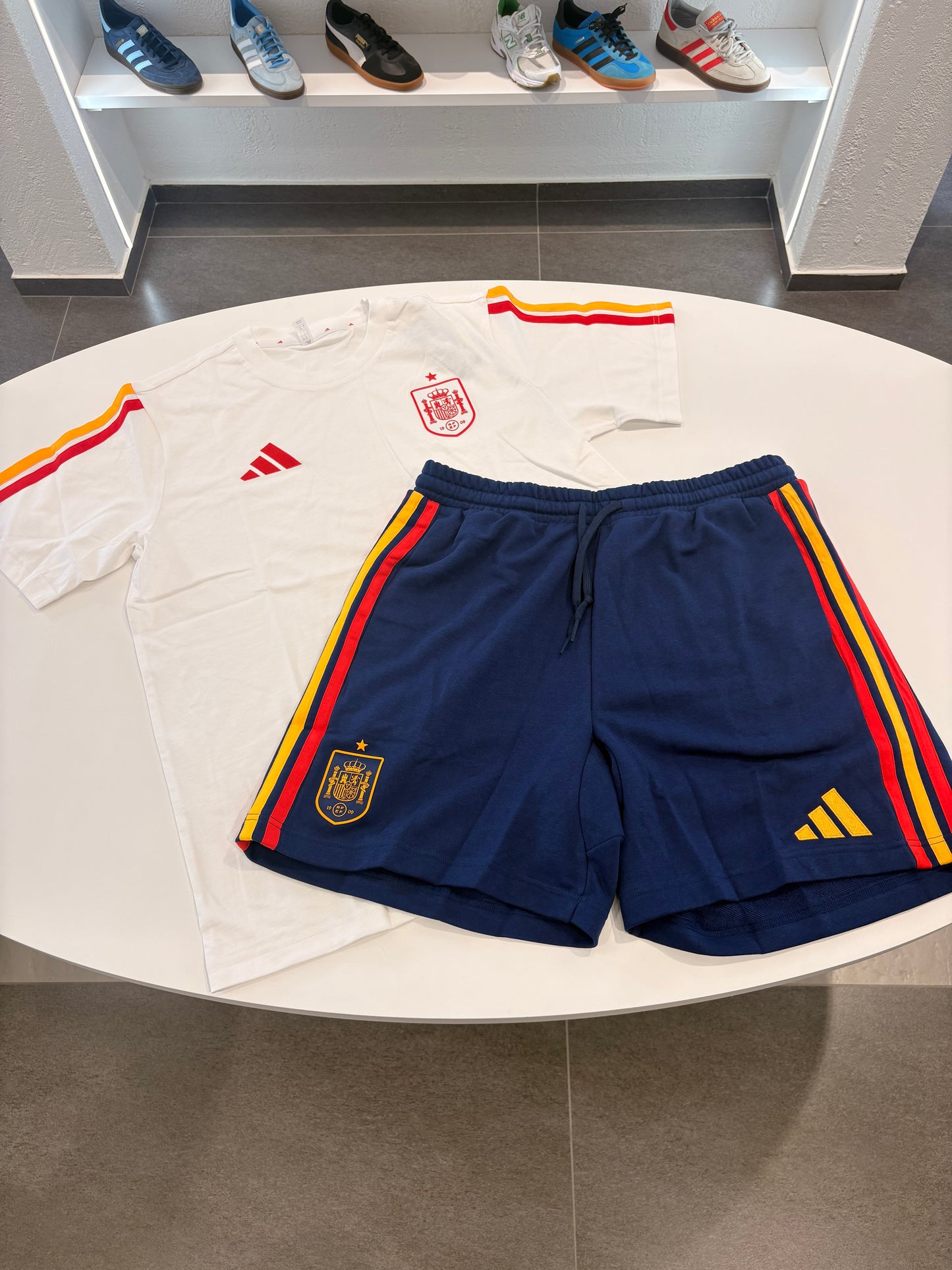 Completino Spagna Adidas