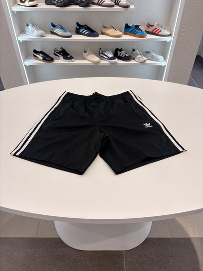 Bermuda Adidas nero
