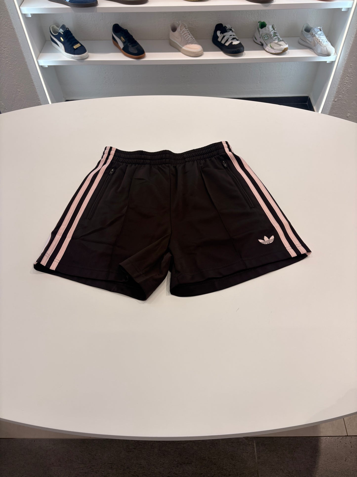 Shorts Adidas brown pink