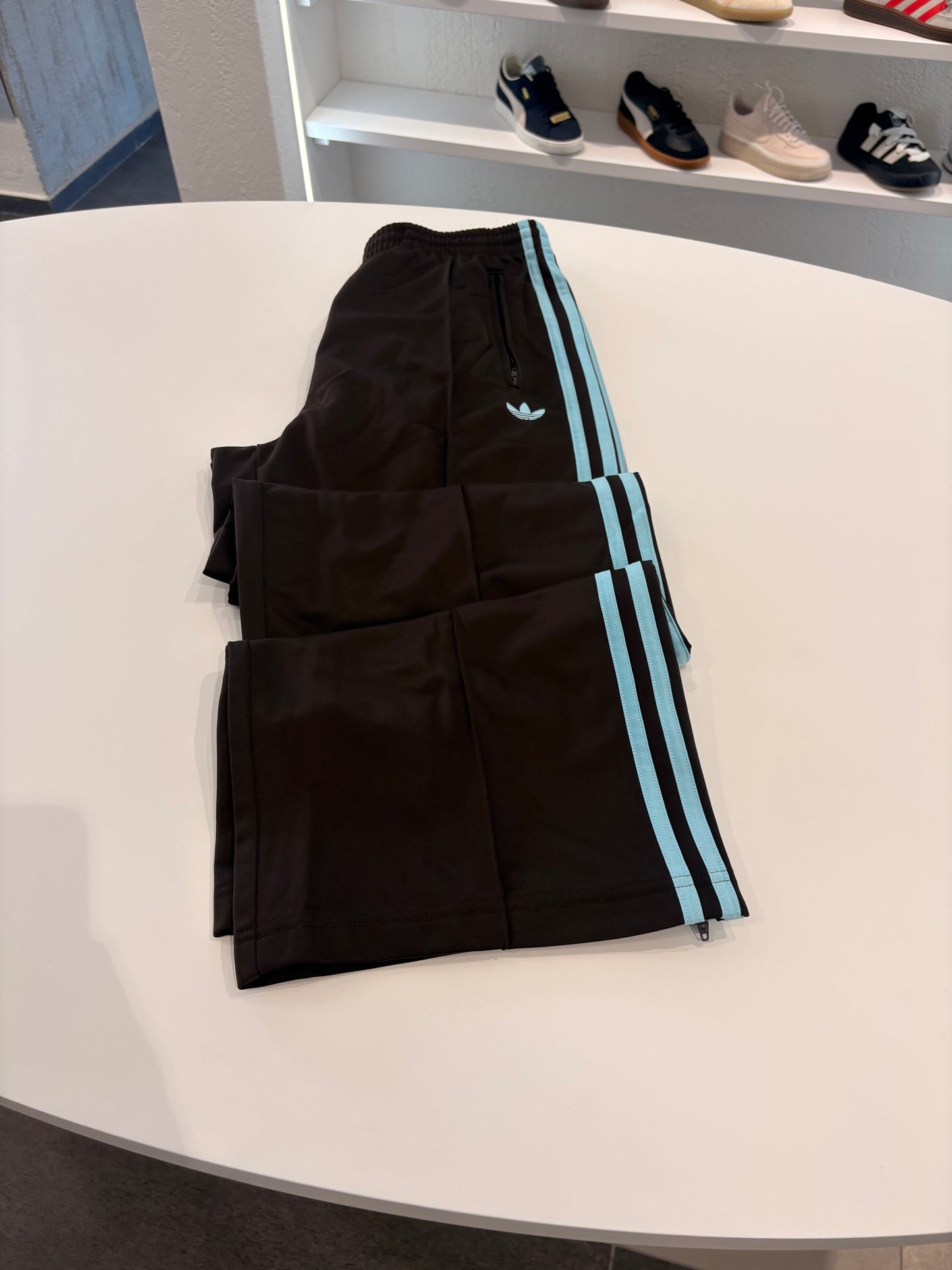 Pantaloni Adidas firebird aurora coffee icey blue
