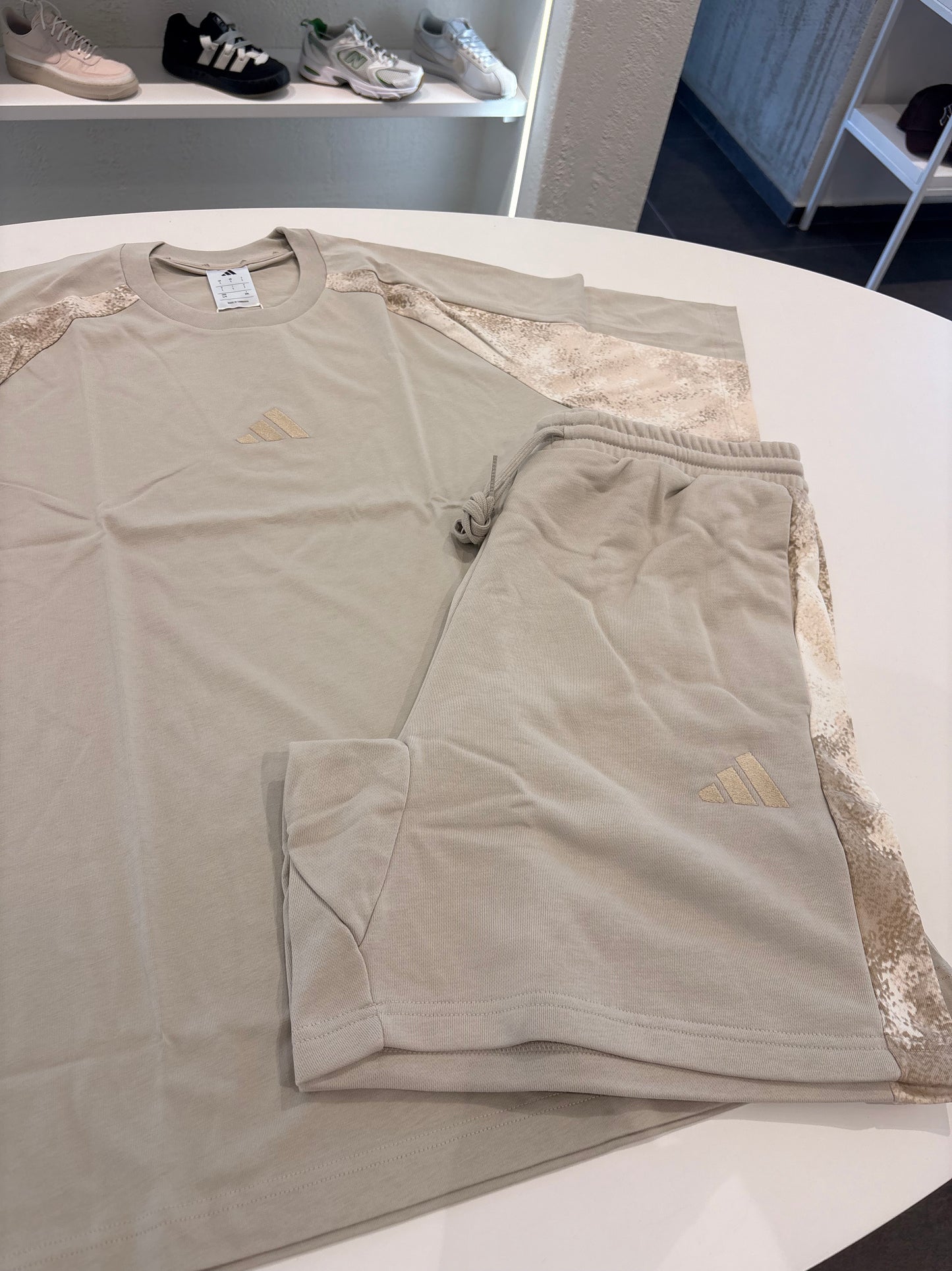 Coordinato camo print beige