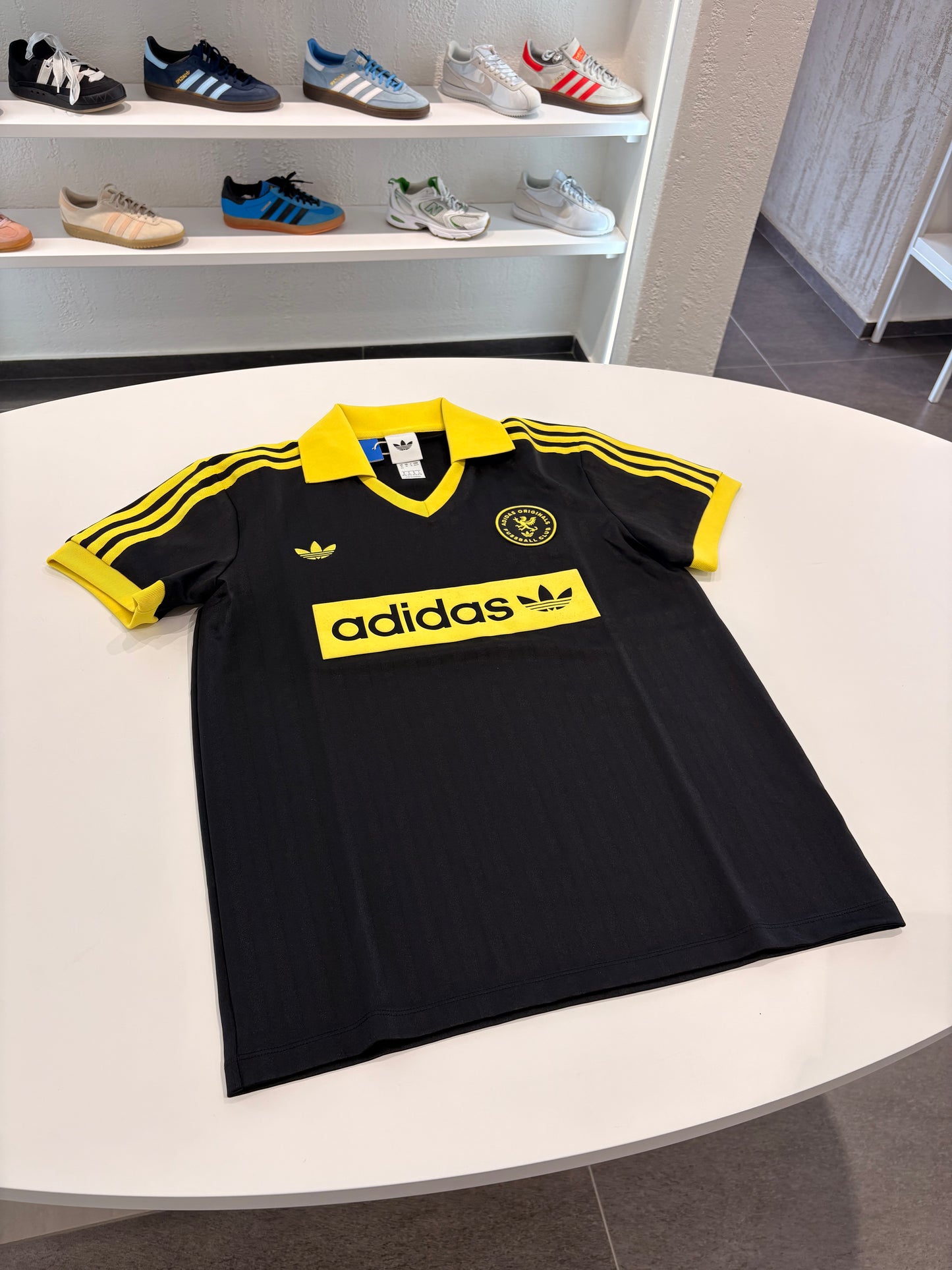 T-shirt fussball club yellow Adidas ORIGINALS