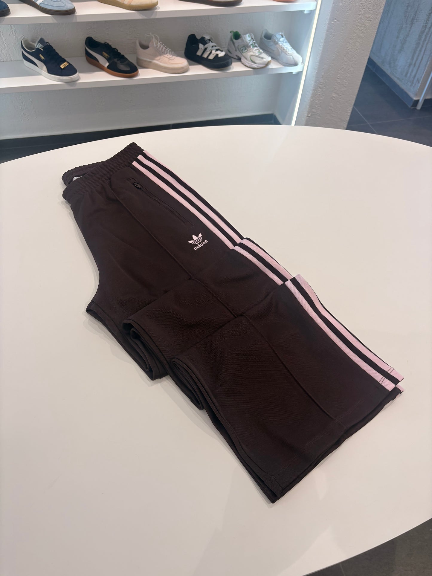 Pantalone Adidas Classic shadow brown