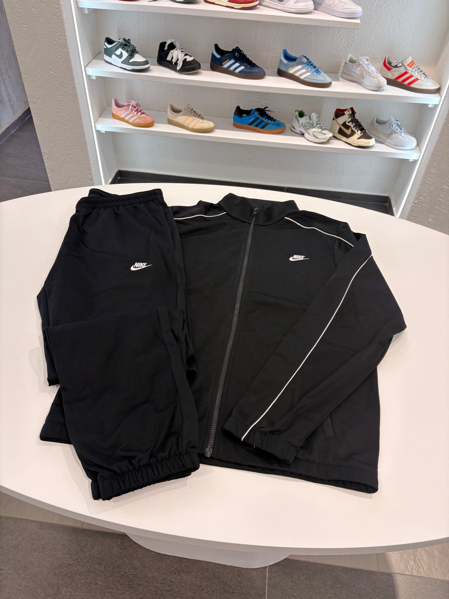Tuta TOTAL black/white