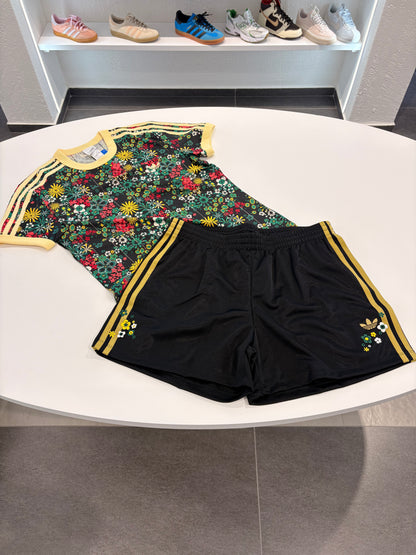 Completo Adidas liberty London