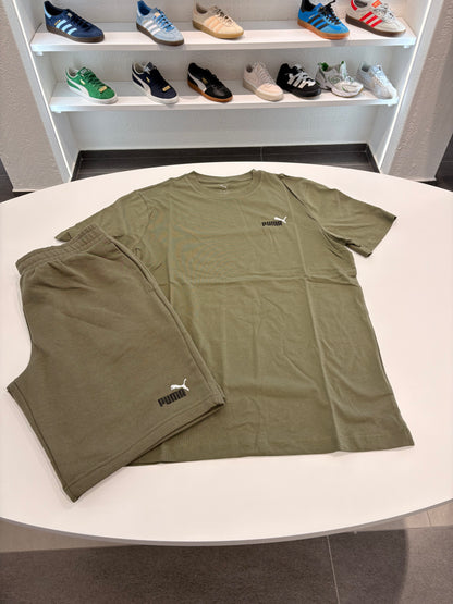 Completino Puma small logo ess 2