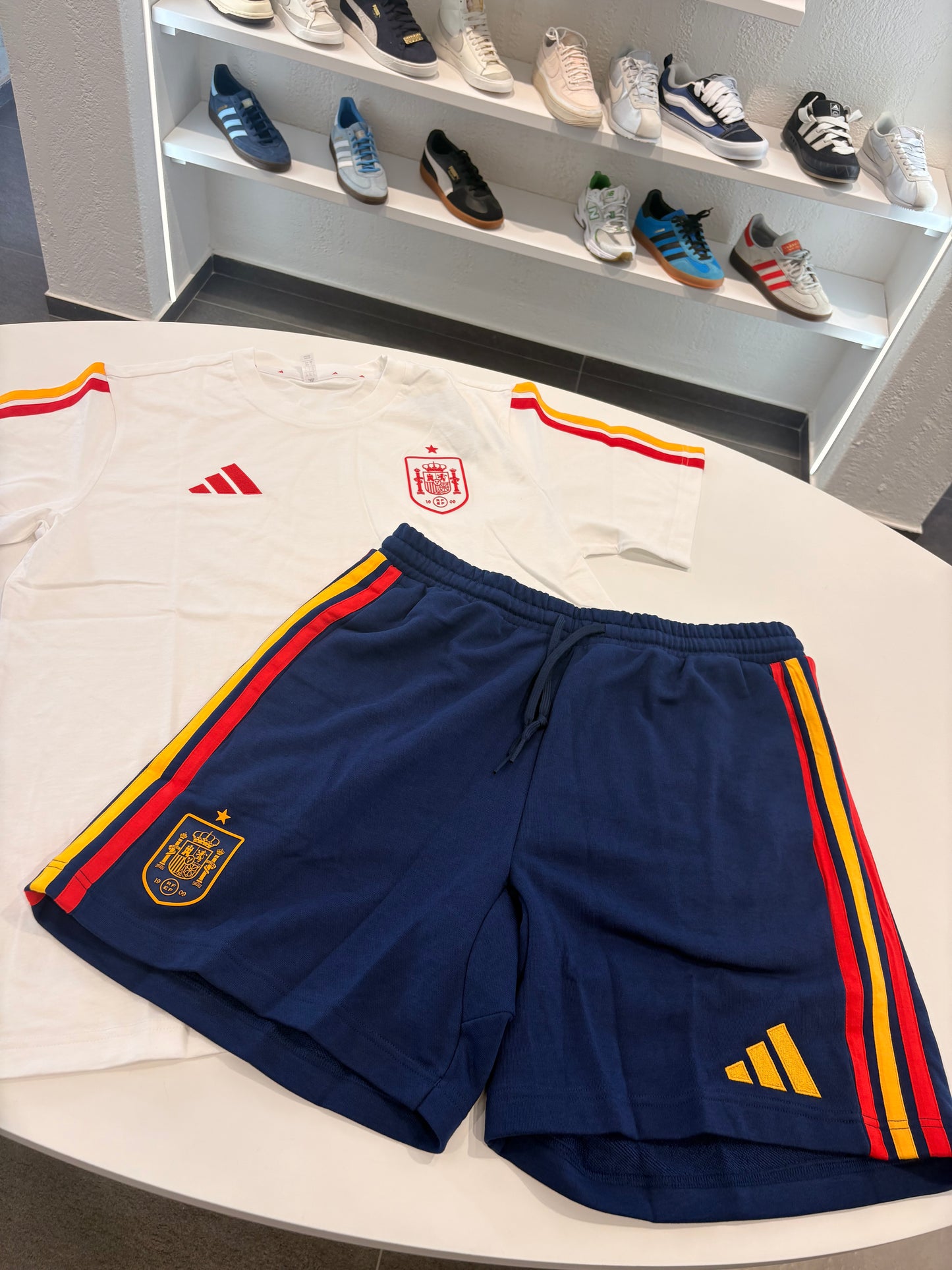 Completino Spagna Adidas