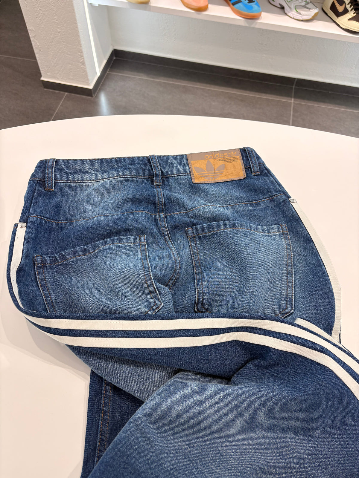 Jeans a gamba larga Adidas
