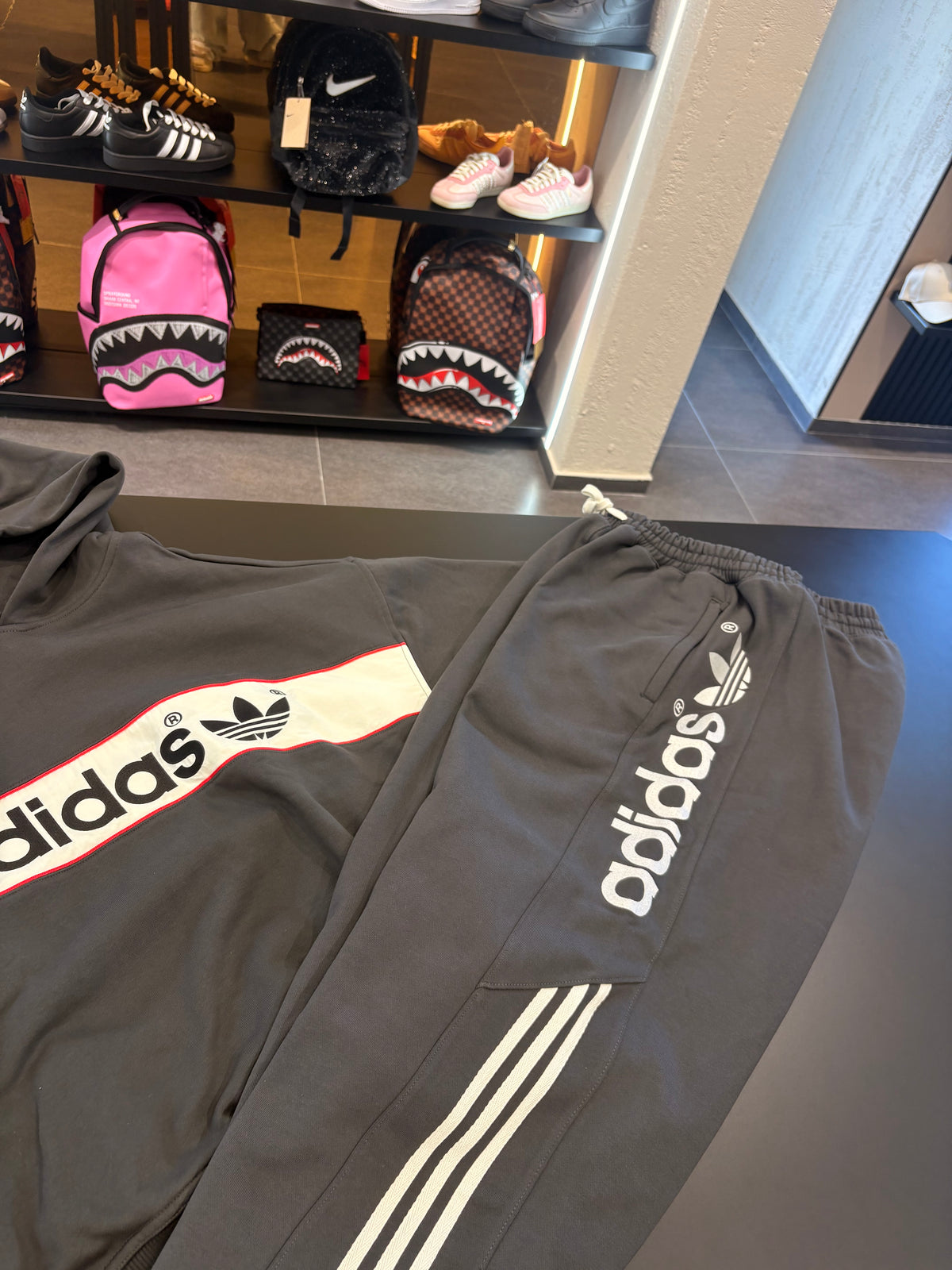 Tuta Adidas New York style cappuccio grey