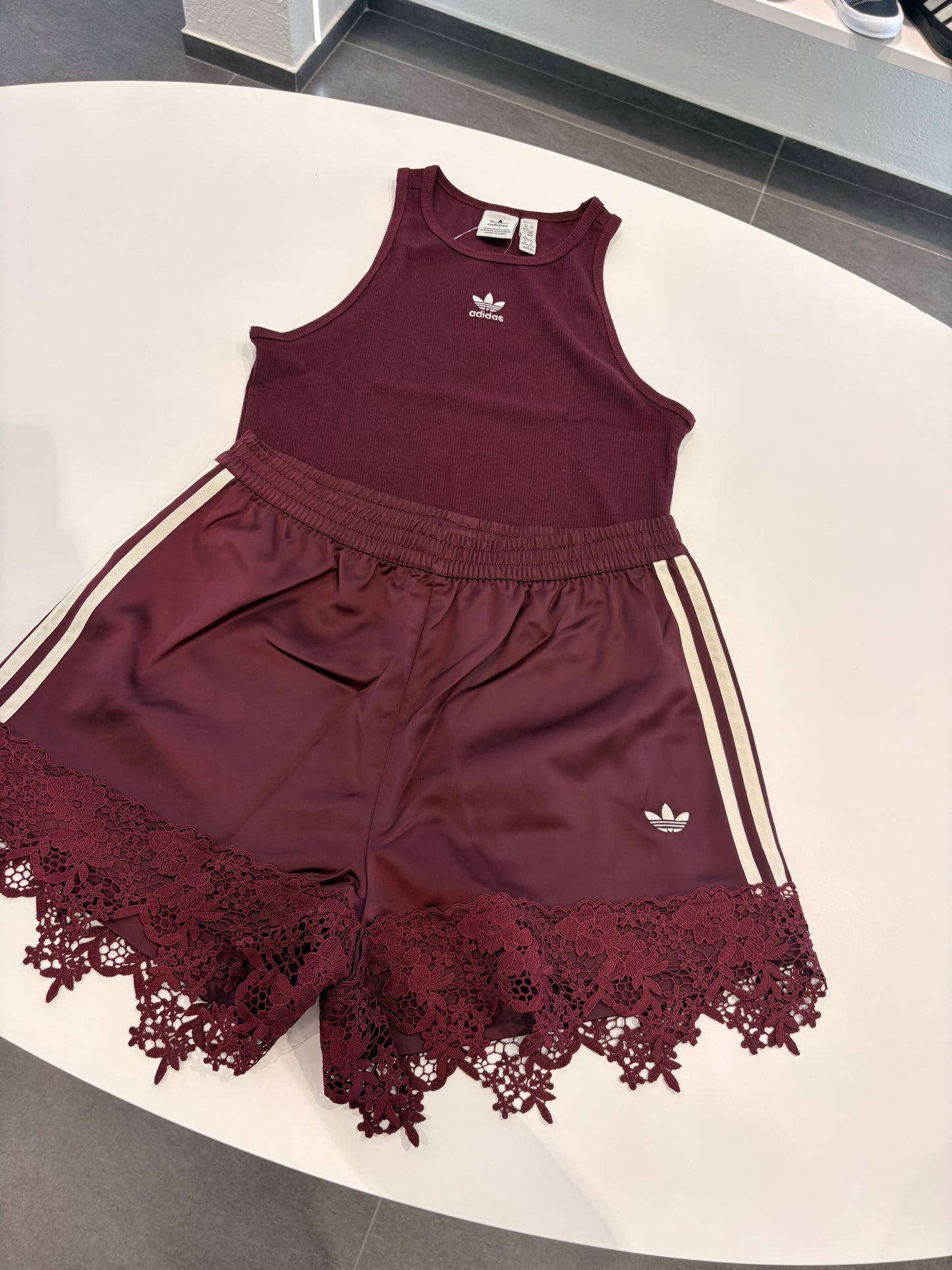 Coordinato Adidas merletto bordeaux