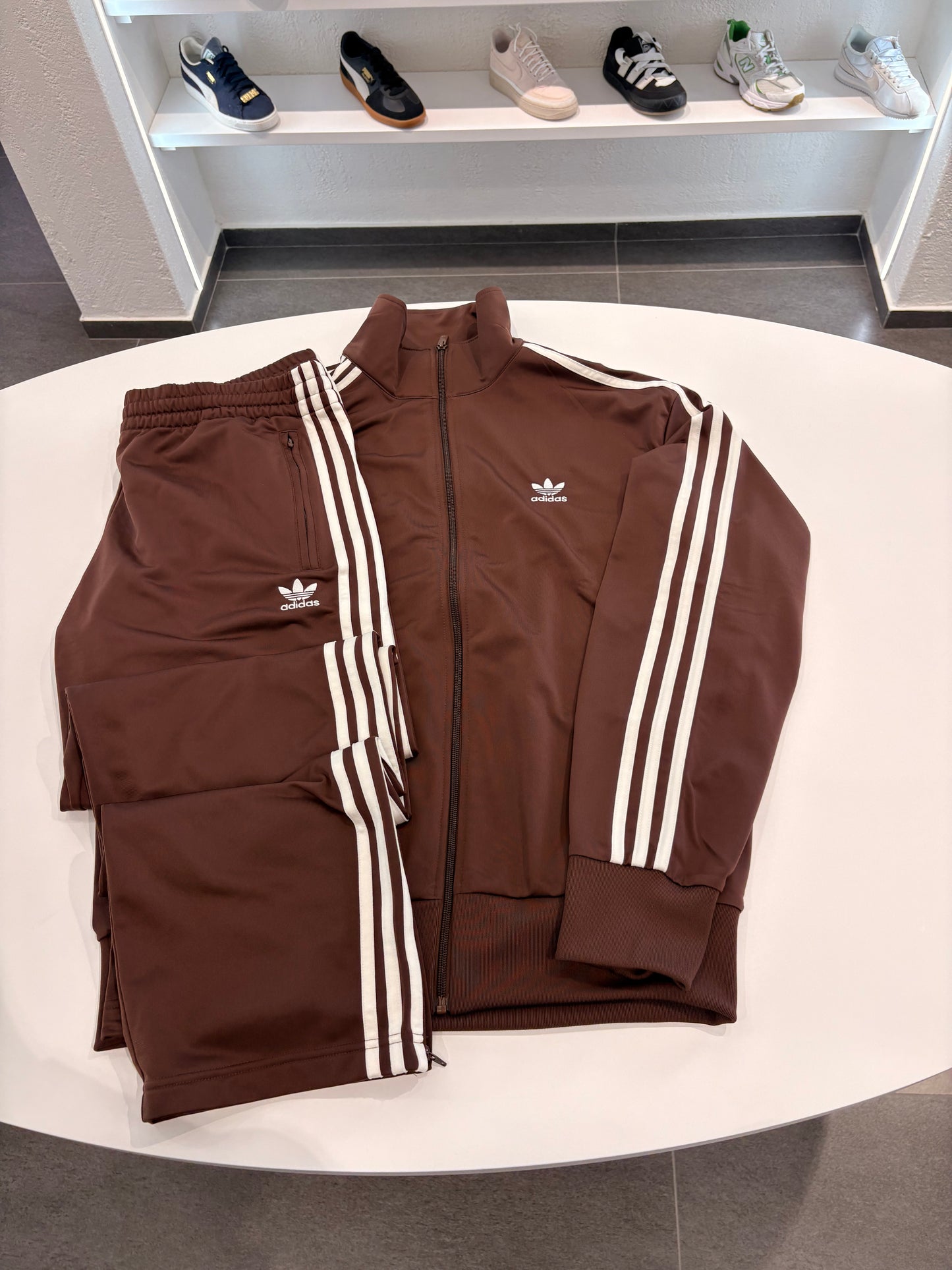 Tuta Adidas ORIGINALS brown