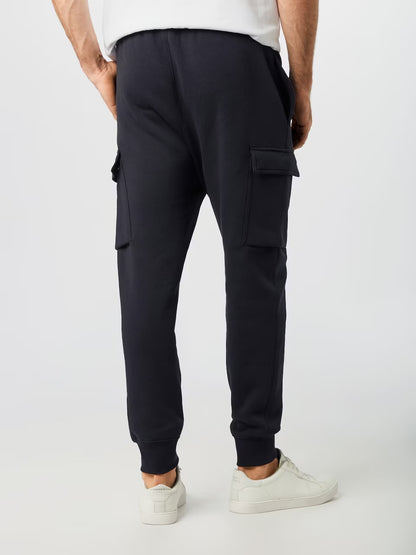 Nike Sportswear Tapered Pantaloni cargo 'Club' in Nero CD3129-010