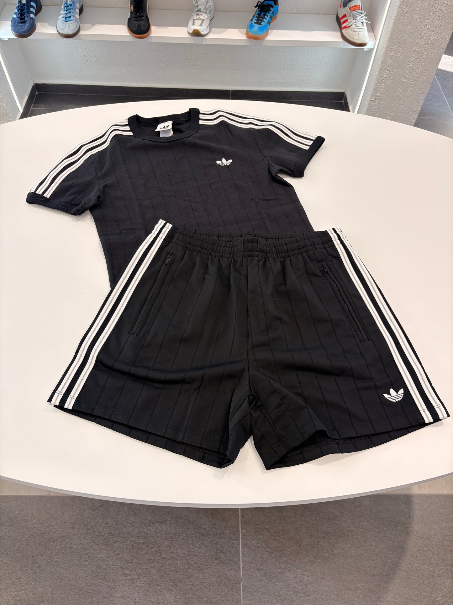 Coordinato Adidas pstripe firebird