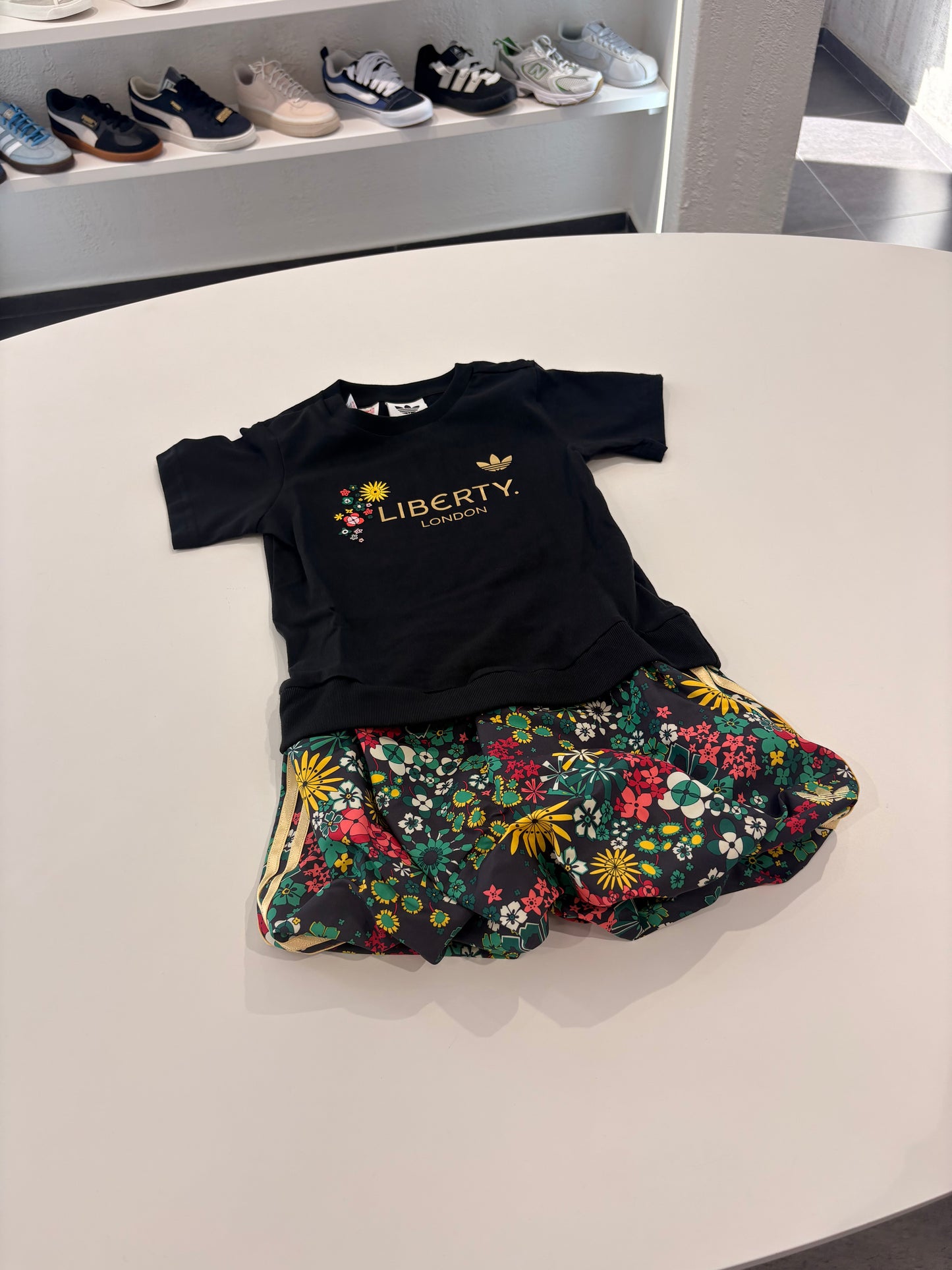Vestitino adidas liberty London