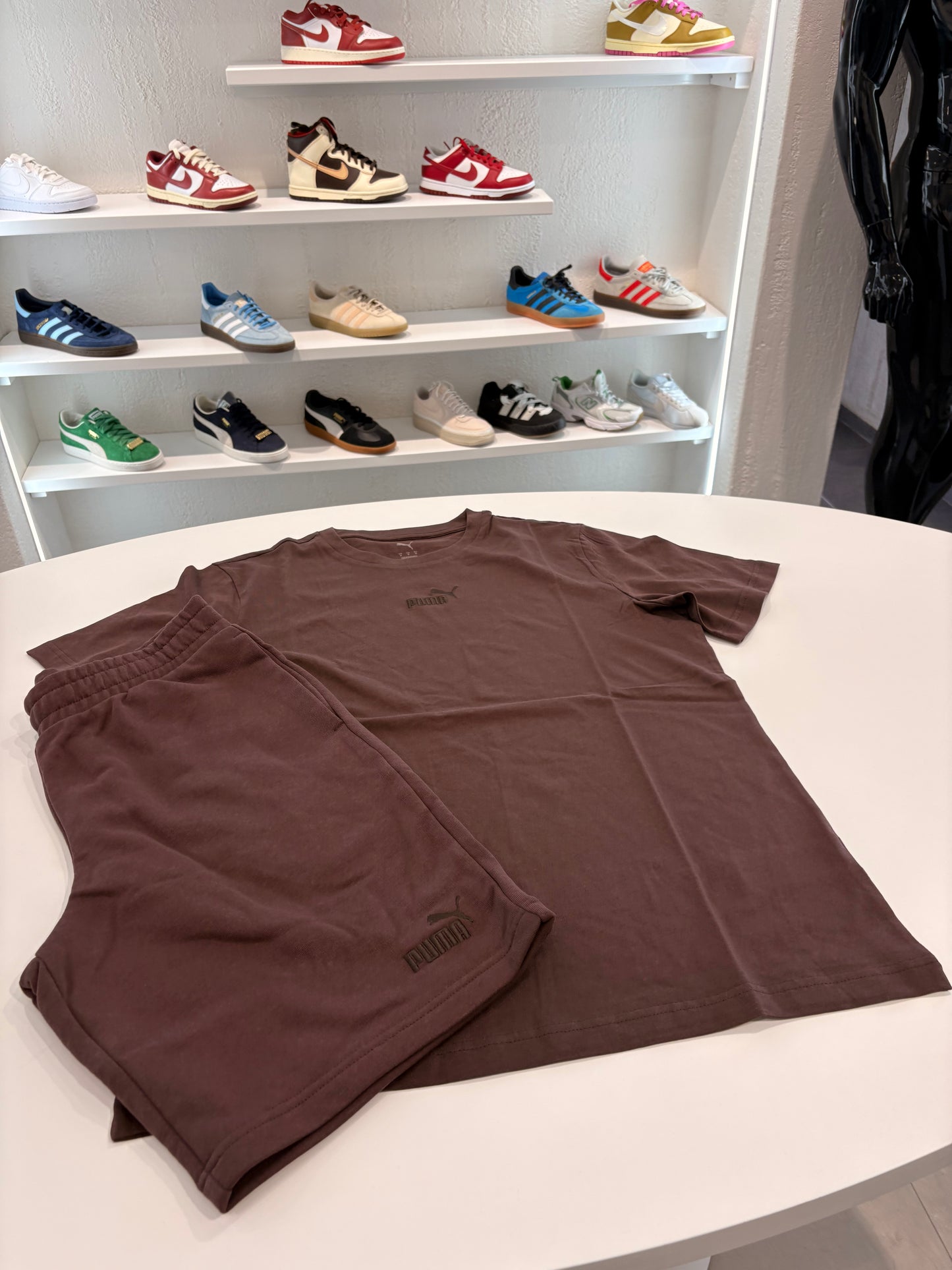 Completino Puma 1 logo