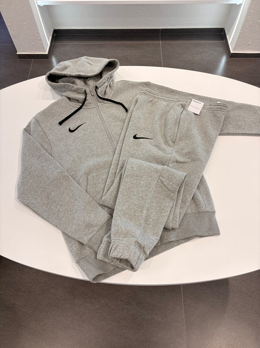 Nike Tuta