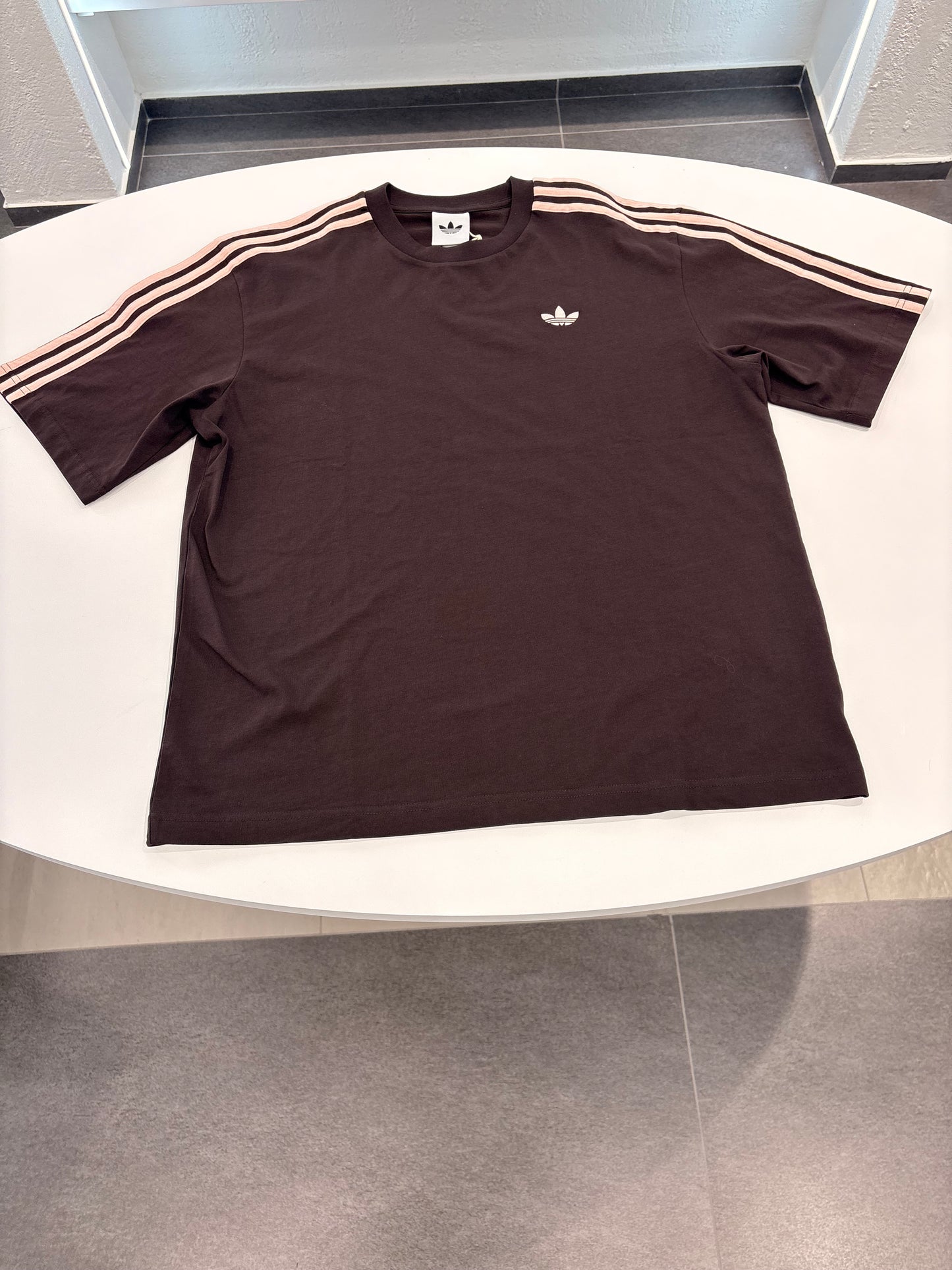 T-shirt Adidas brown pink