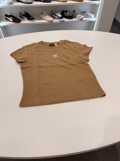 T-shirt essentials slim beige