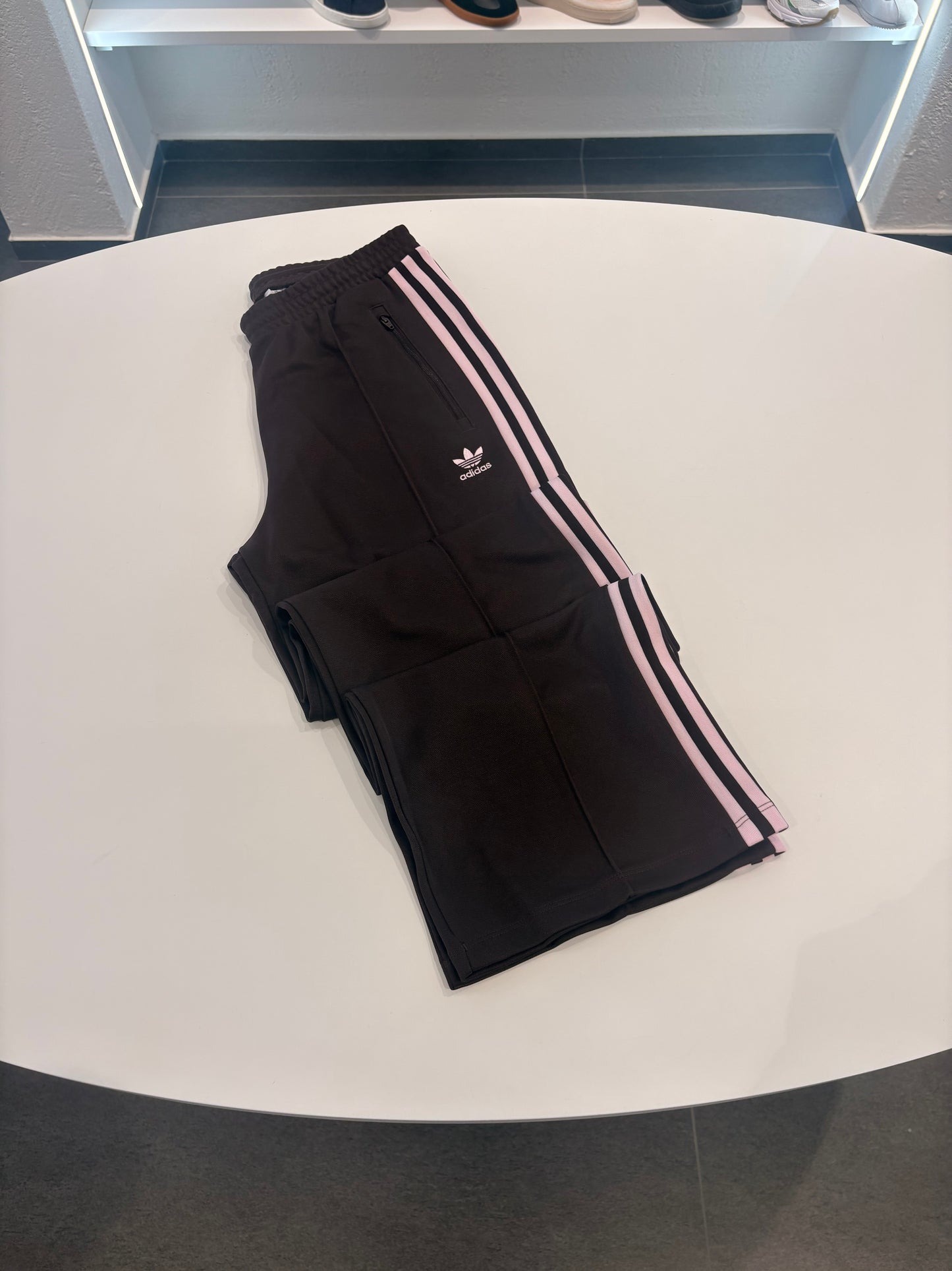 Pantalone Adidas Classic shadow brown