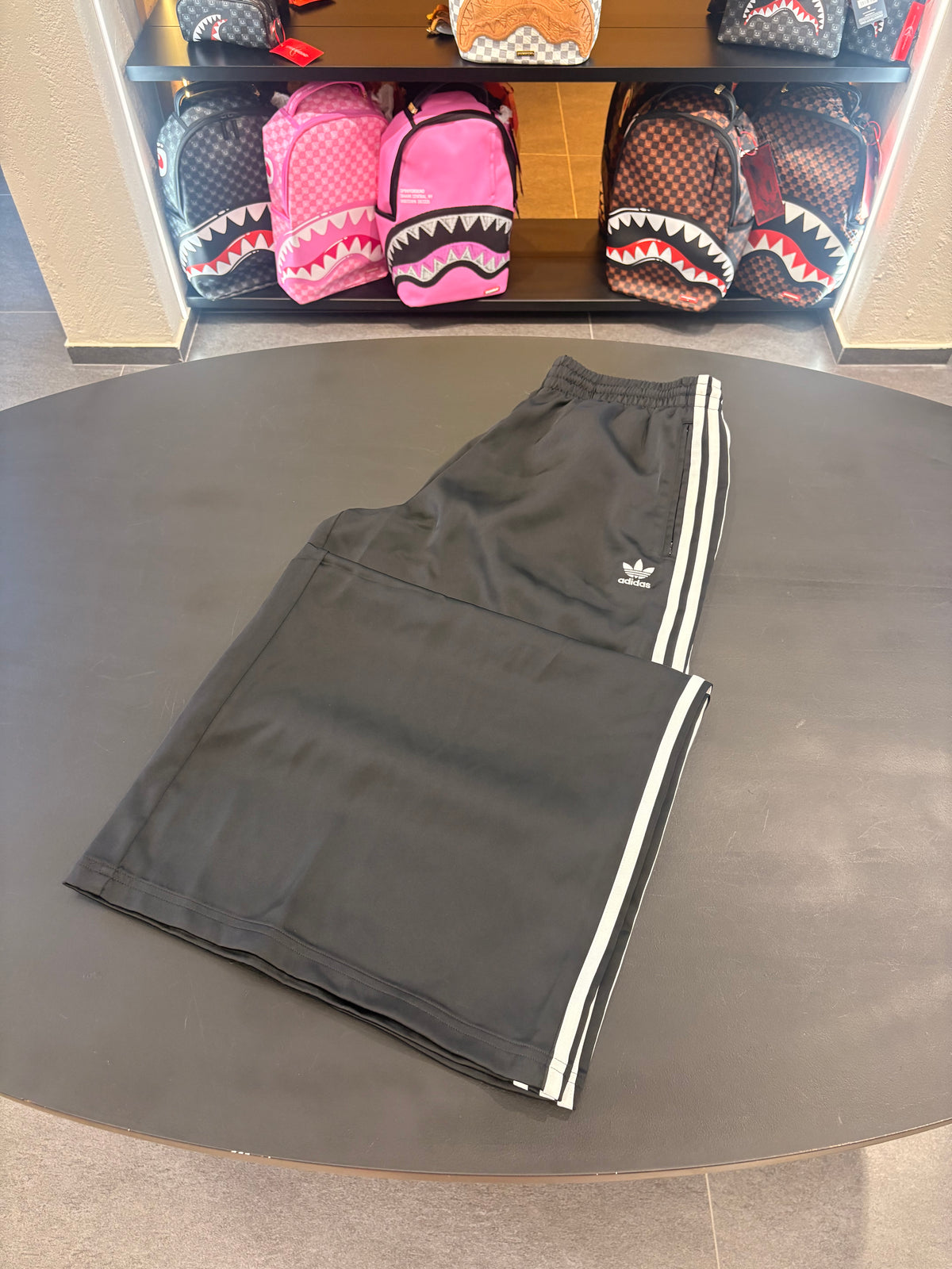Pantalone Adidas satin black