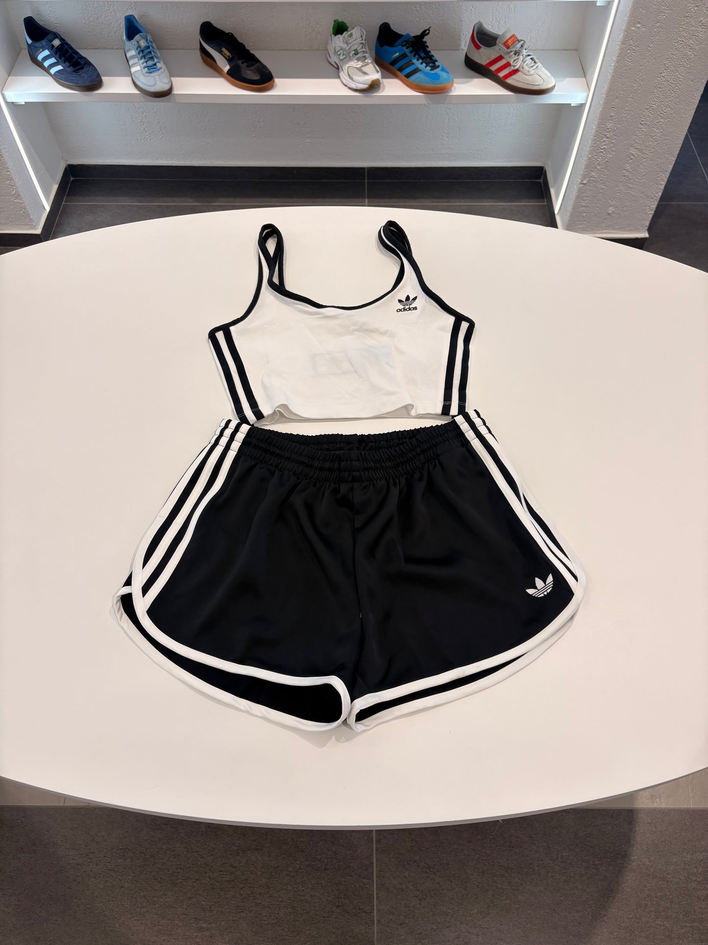 Coordinato Adidas canotta white Lines black