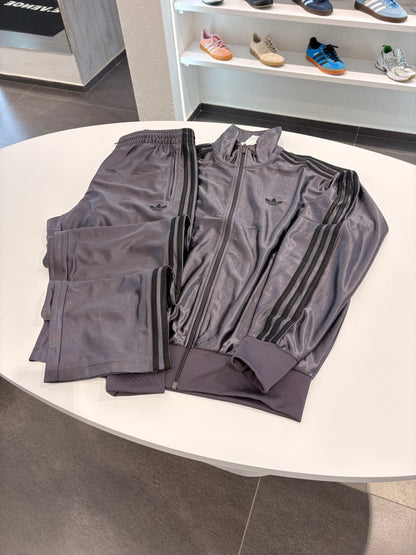 Tuta Adidas Metallic 2026