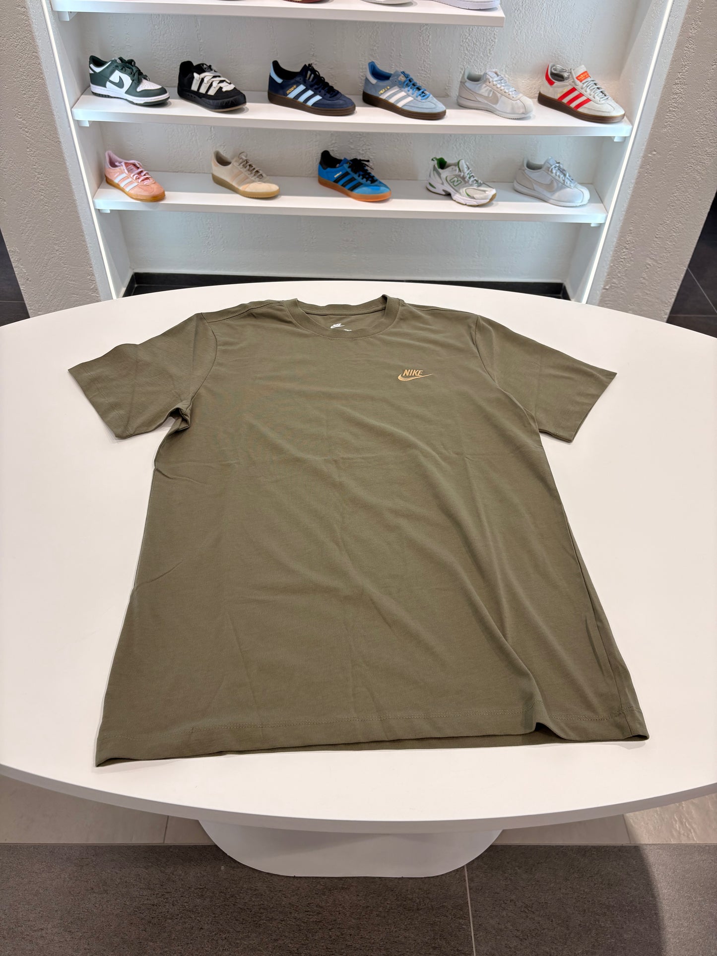 T-shirt Nike verde olive
