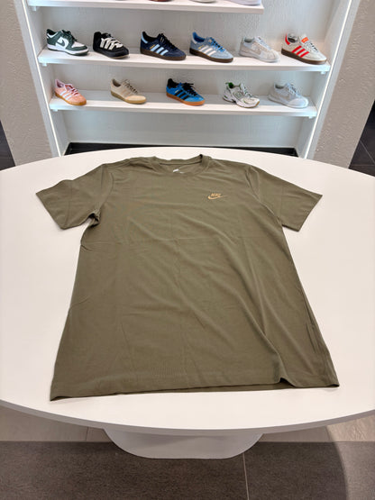 T-shirt Nike verde olive