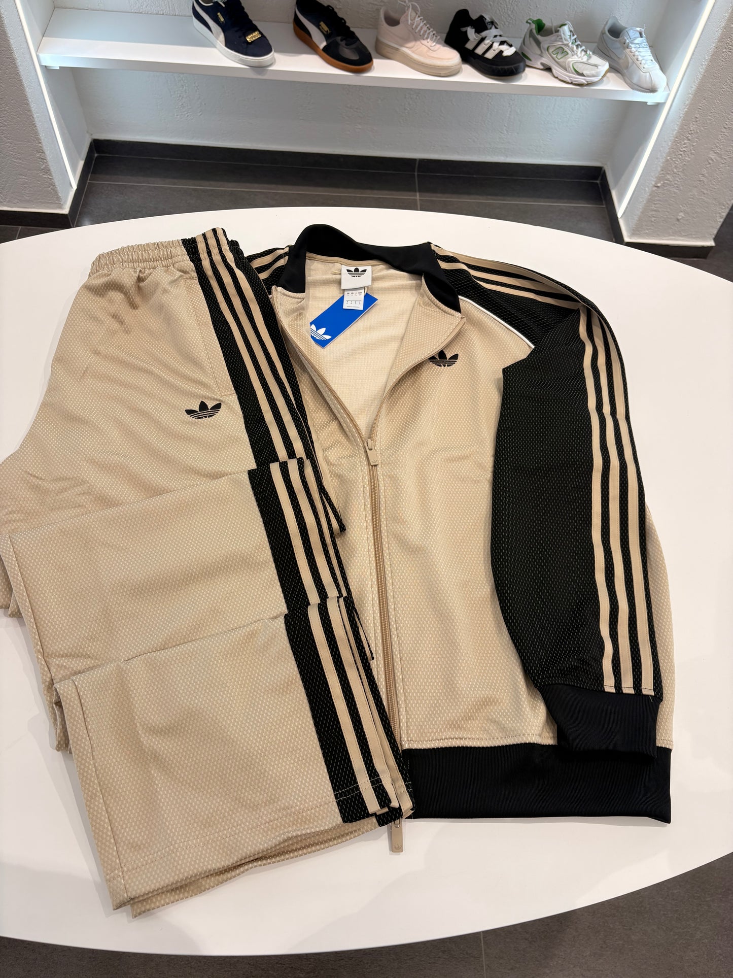 Tuta Adidas SST LOOSE Beige