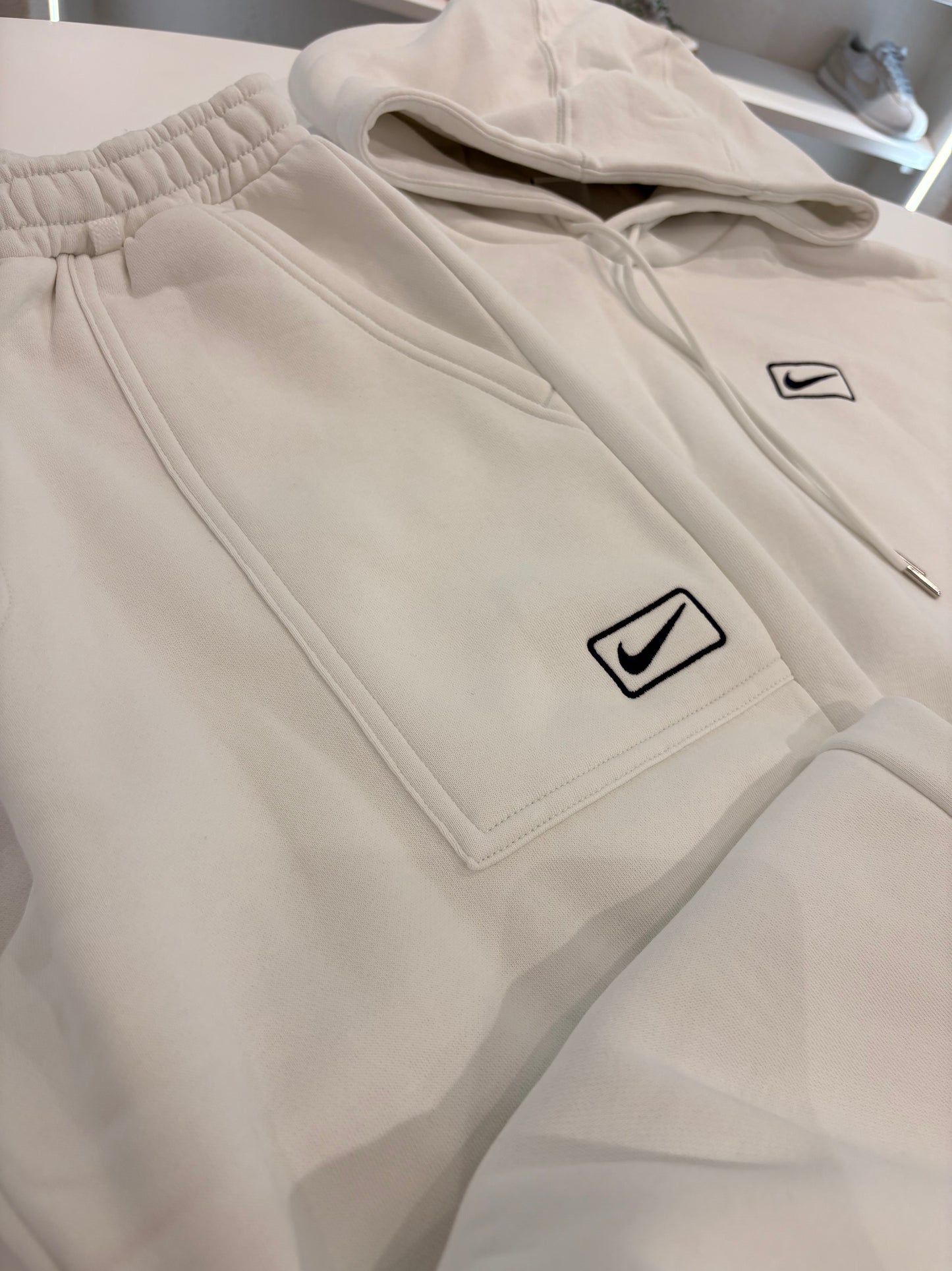 Tuta Nike fondo largo