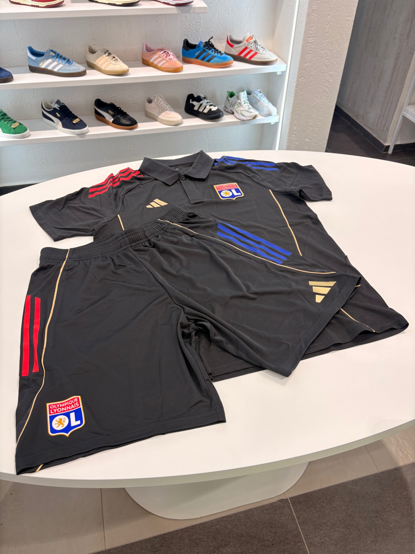 Completino Olympique Lyon polo