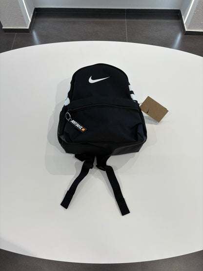 Nike Zainetto