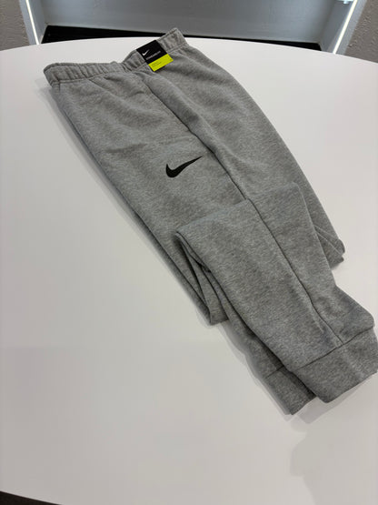 Nike Pantalone con swoosh