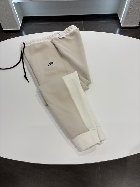 Nike Pantalone Tech