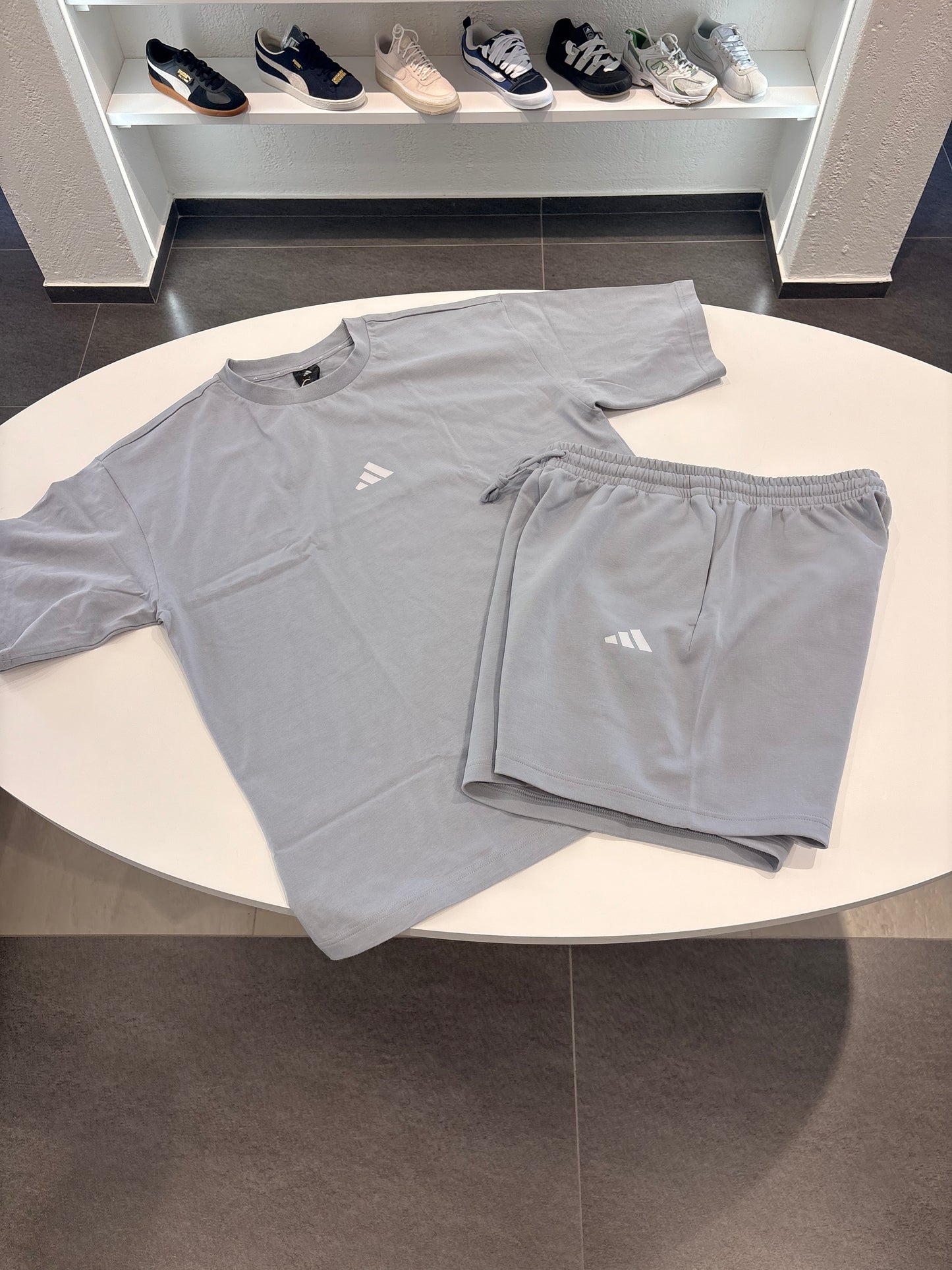 Coordinato Adidas Basic Grigio Polvere