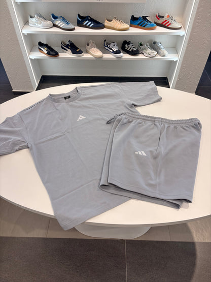 Coordinato Adidas Basic Grigio Polvere